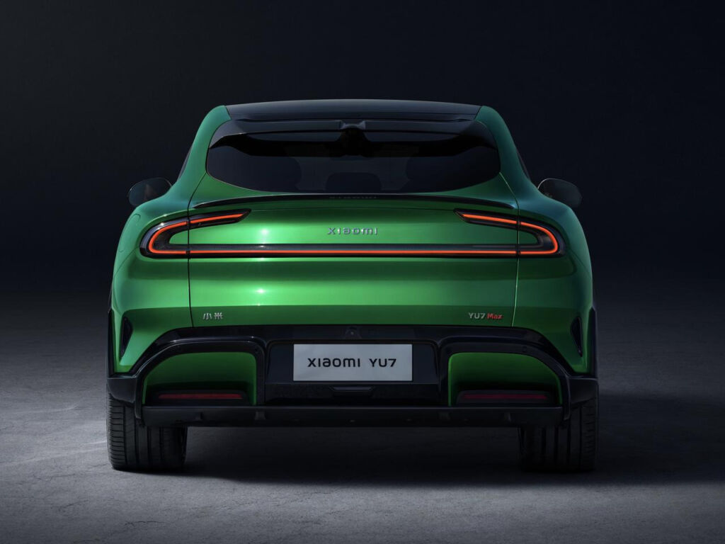 rear of the xiaomi YU7