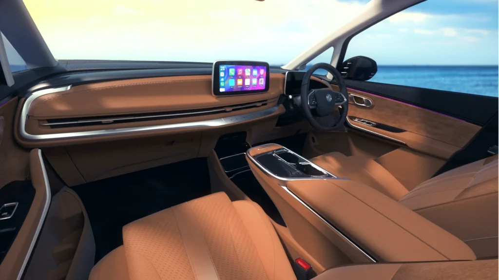 Interior of the MG M9